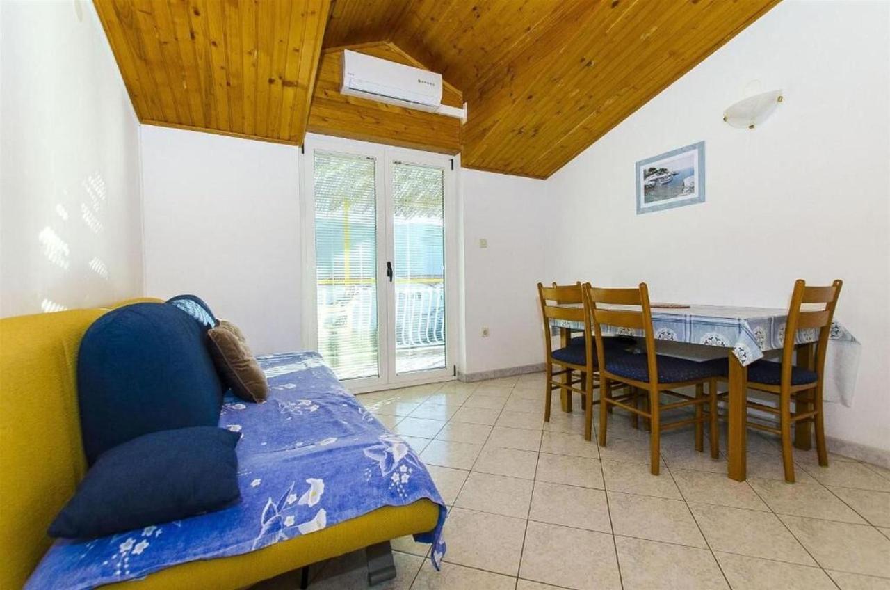 Apartments Nada Grebastica Luaran gambar