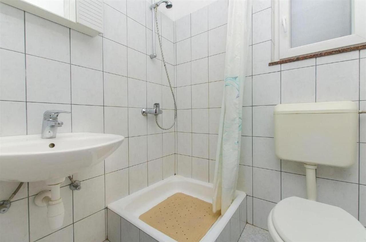 Apartments Nada Grebastica Luaran gambar
